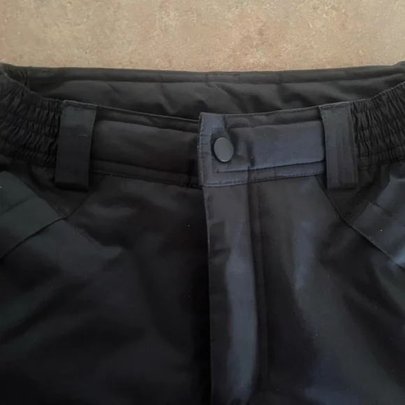 LIKE NEW NWOT BOYS VERTICAL 9 WIND RESISTANT SNOW & SKI BLACK PANTS SIZE SMALL - Picture 5 of 5